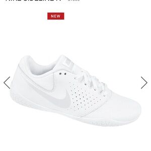 Nike Women's Sideline IV Cheerleading Shoes Size 6
